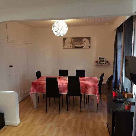Big Ground Floor 2 Bedrooms Flat In A Quiet Building & Neighborghood 马赛 外观 照片