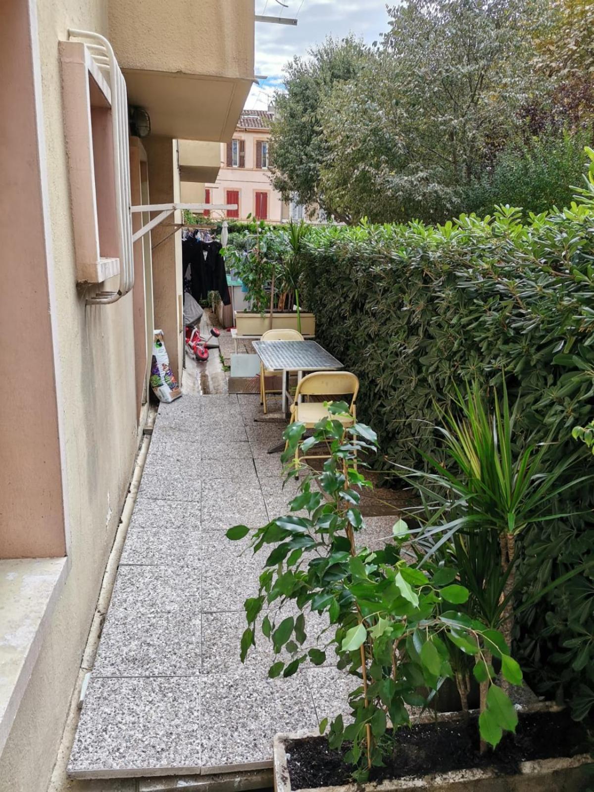 Big Ground Floor 2 Bedrooms Flat In A Quiet Building & Neighborghood 马赛 外观 照片